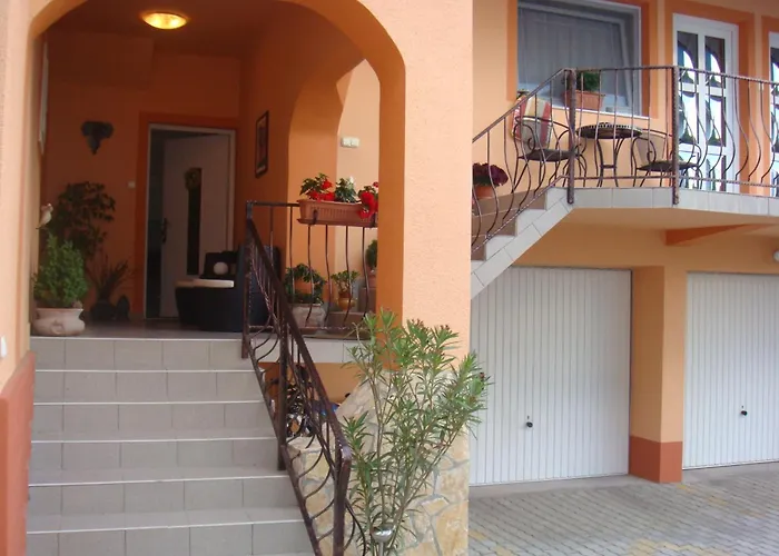 Apartment Szecsenyi
