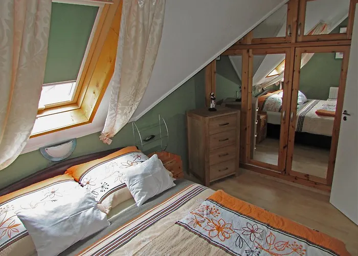 Szecsenyi Apartment *